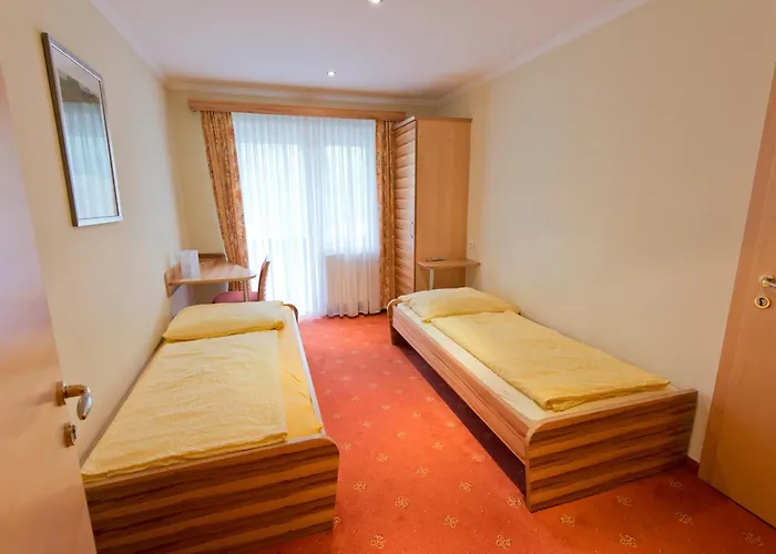 ゲストハウス Fruehstueckspension Seeberghof 4*